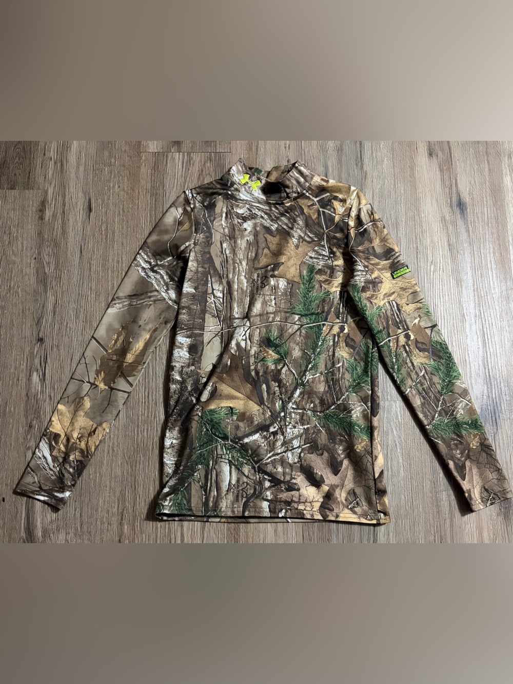 Under Armour - Realtree Camo Long-Sleeve Performance Tee – Size YMD